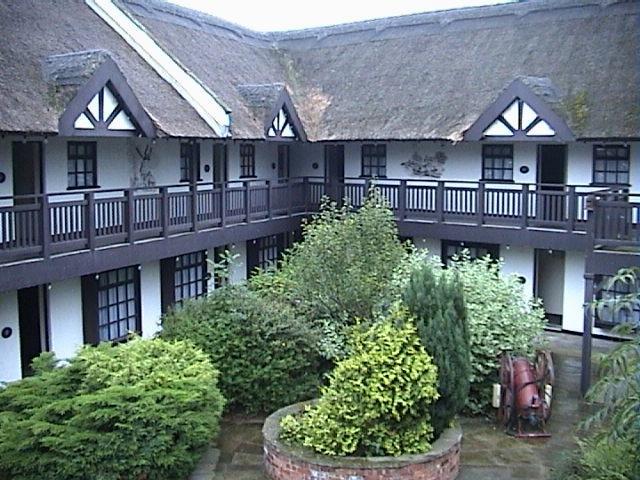 Guy'S Thatched Hamlet Barton  Екстериор снимка
